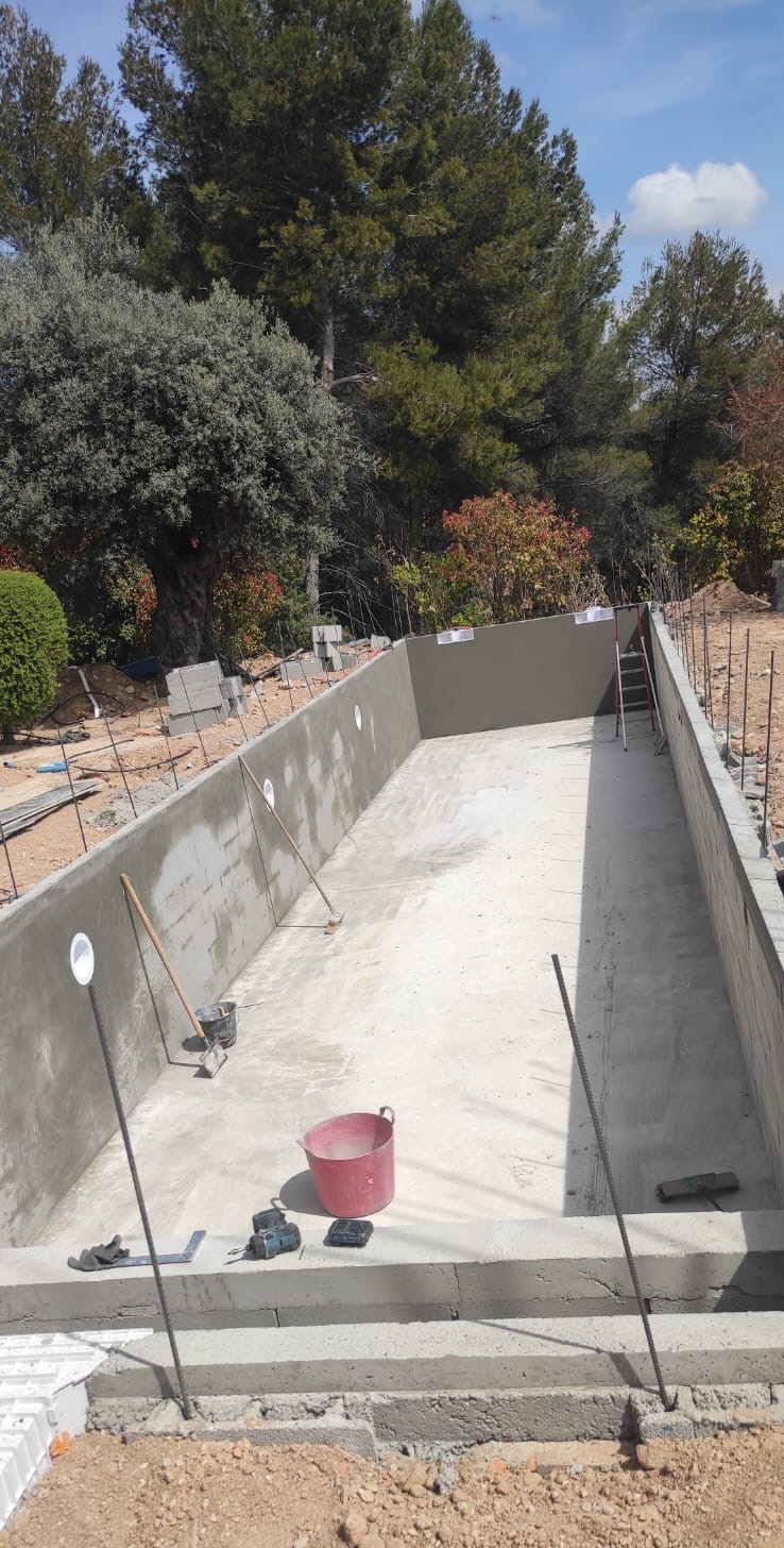 Chantier de construction de piscine